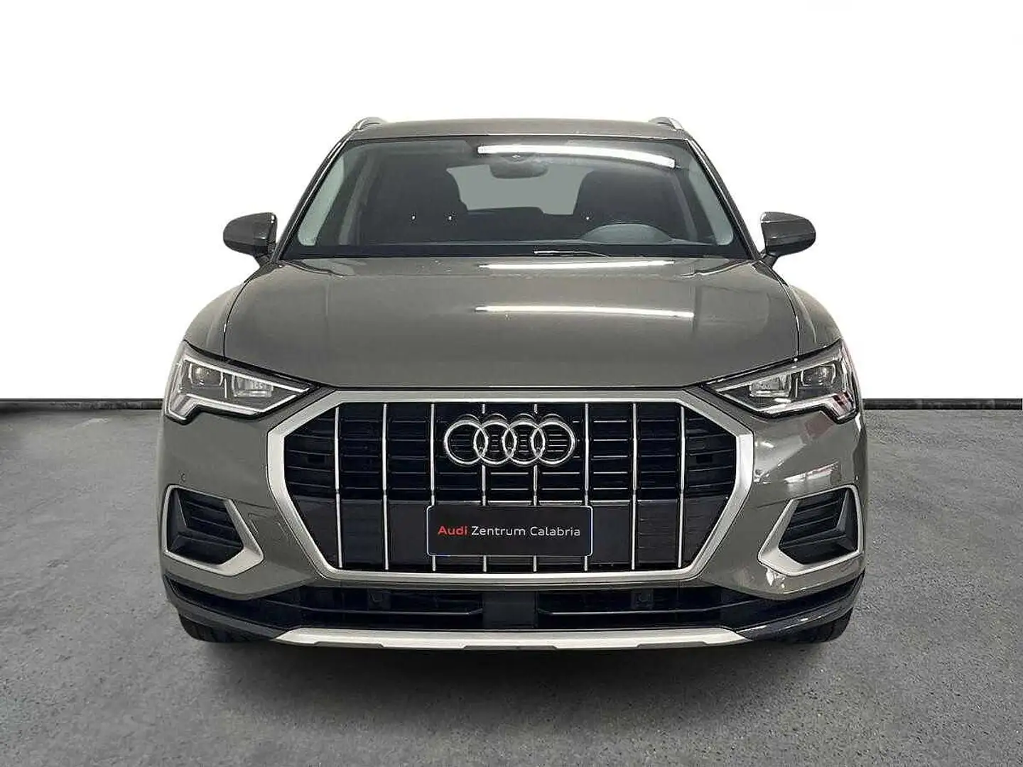 Audi Q3 2ª serie 35 TDI S tronic Business Advanced Grigio - 2