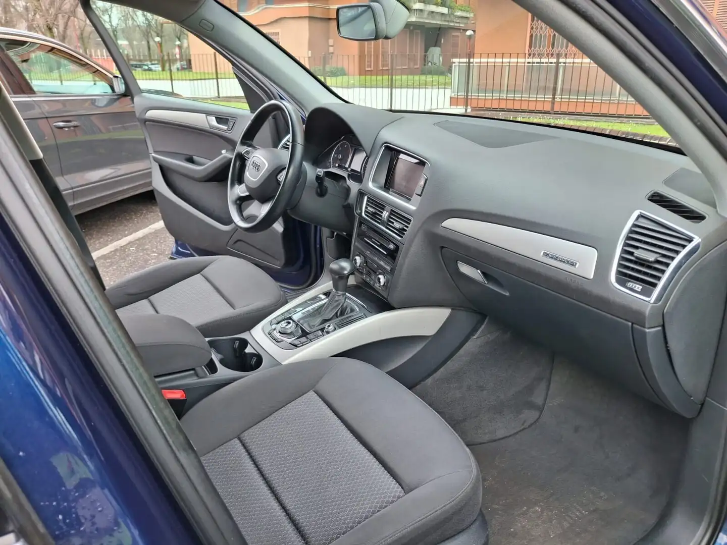 Audi Q5 2.0 TDI 177 CV quattro Advanced Blu/Azzurro - 2