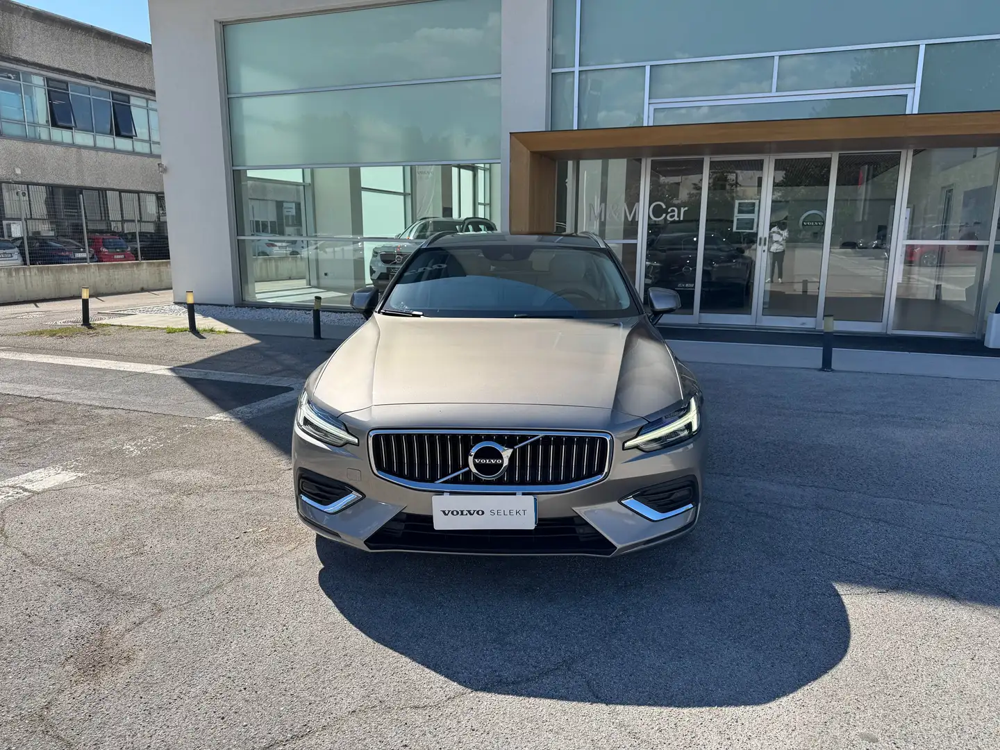 Volvo V60 V60 2.0 d3 Inscription geartronic N1 AUTOCARRO Gris - 2