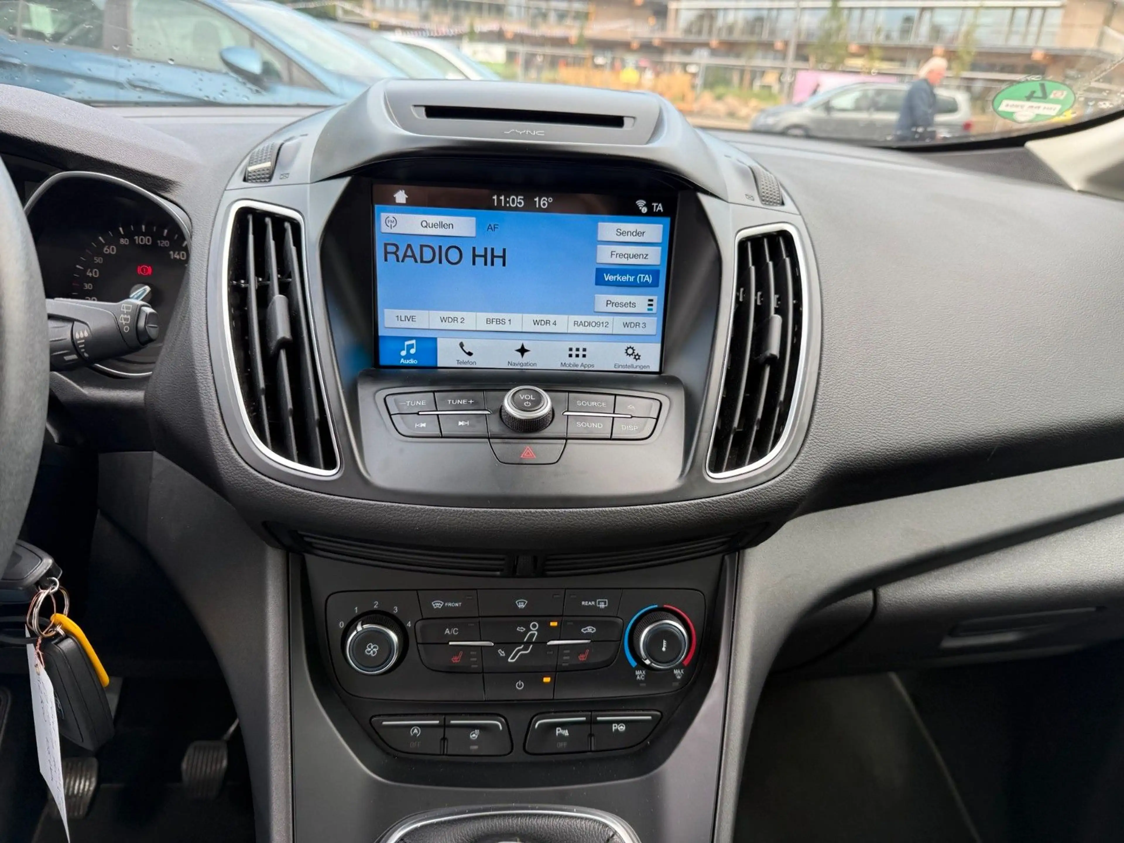 Ford C-Max Cool & Connect — photo 8