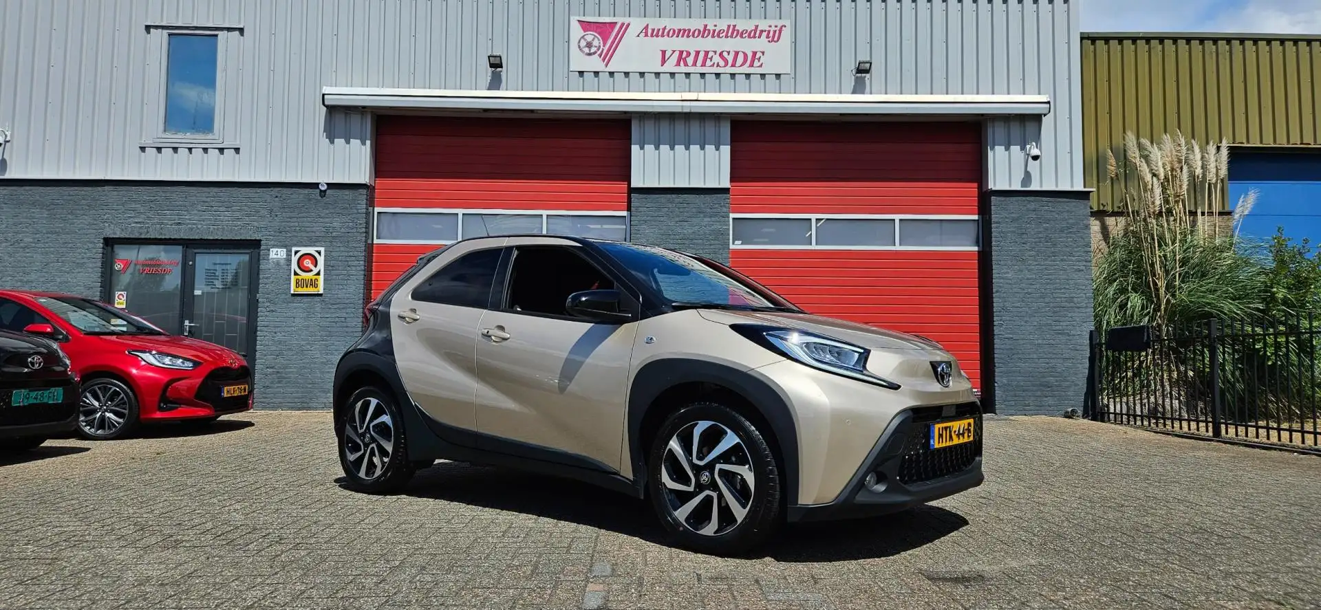 Toyota Aygo X 1.0 VVT-i S-CVT Pulse Bruin - 2