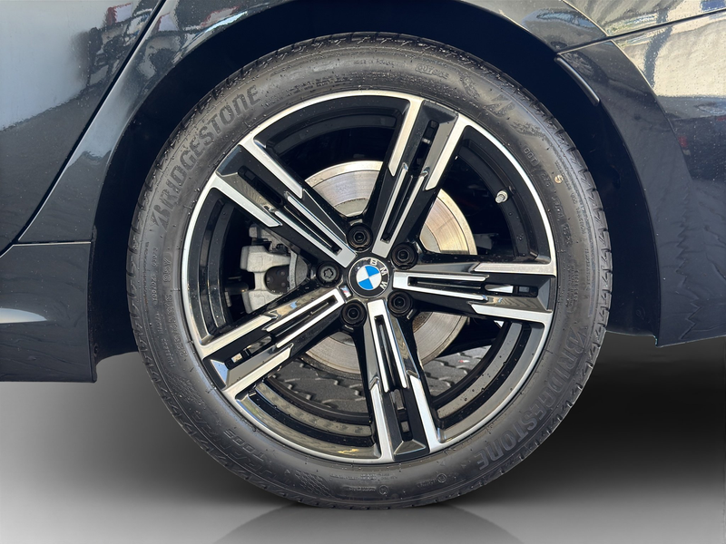 BMW 320 iA Limousine M Sport Navi.LED.Standhz.360° — photo 10