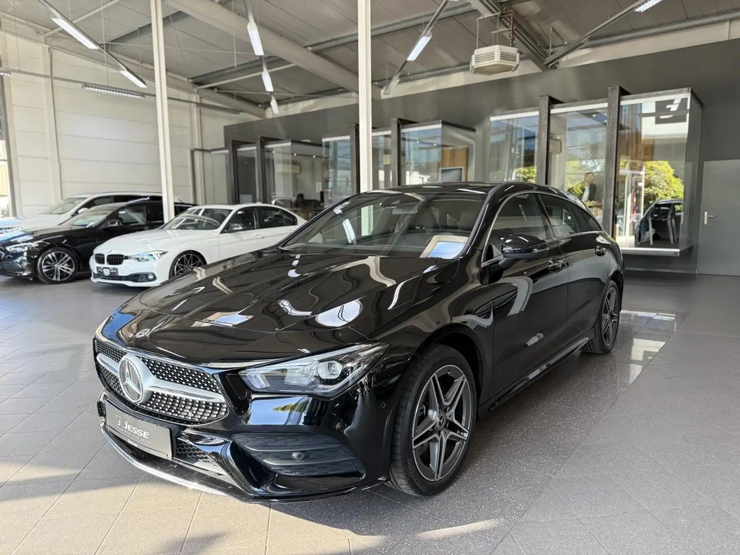 Mercedes-Benz CLA 250 e AMG Line LED Navi RCAM Noir - 1