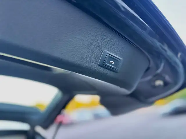 Audi Q7 view 23