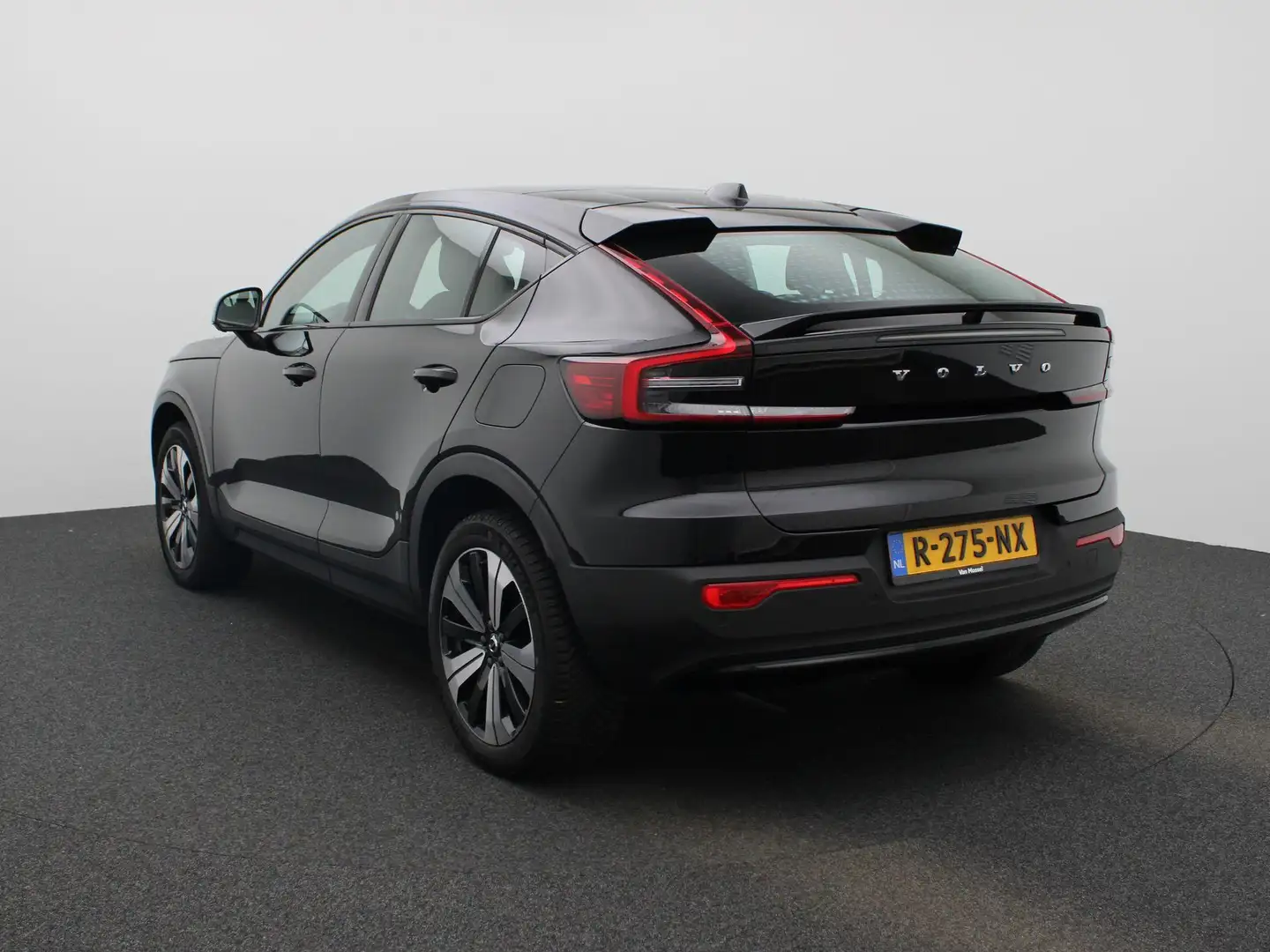 Volvo C40 Recharge Ultimate 69 kWh Schwarz - 2