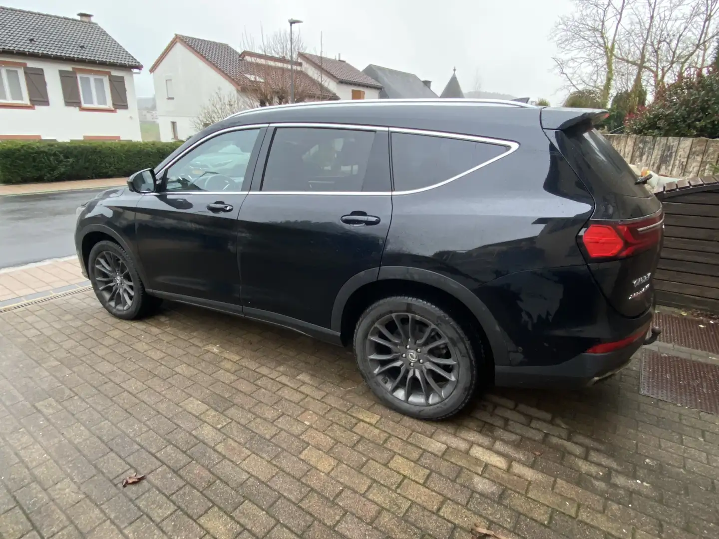 DFSK Fengon 7 4WD /Panormaa, Seat Heat, Seat Vent, ADAS Schwarz - 2