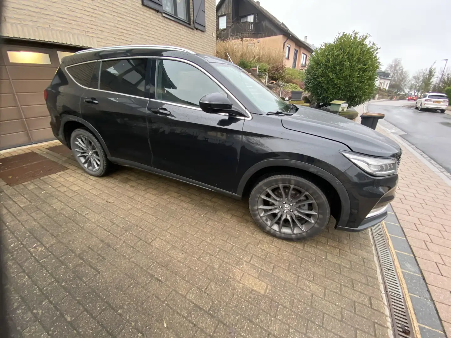 DFSK Fengon 7 4WD /Panormaa, Seat Heat, Seat Vent, ADAS Schwarz - 1