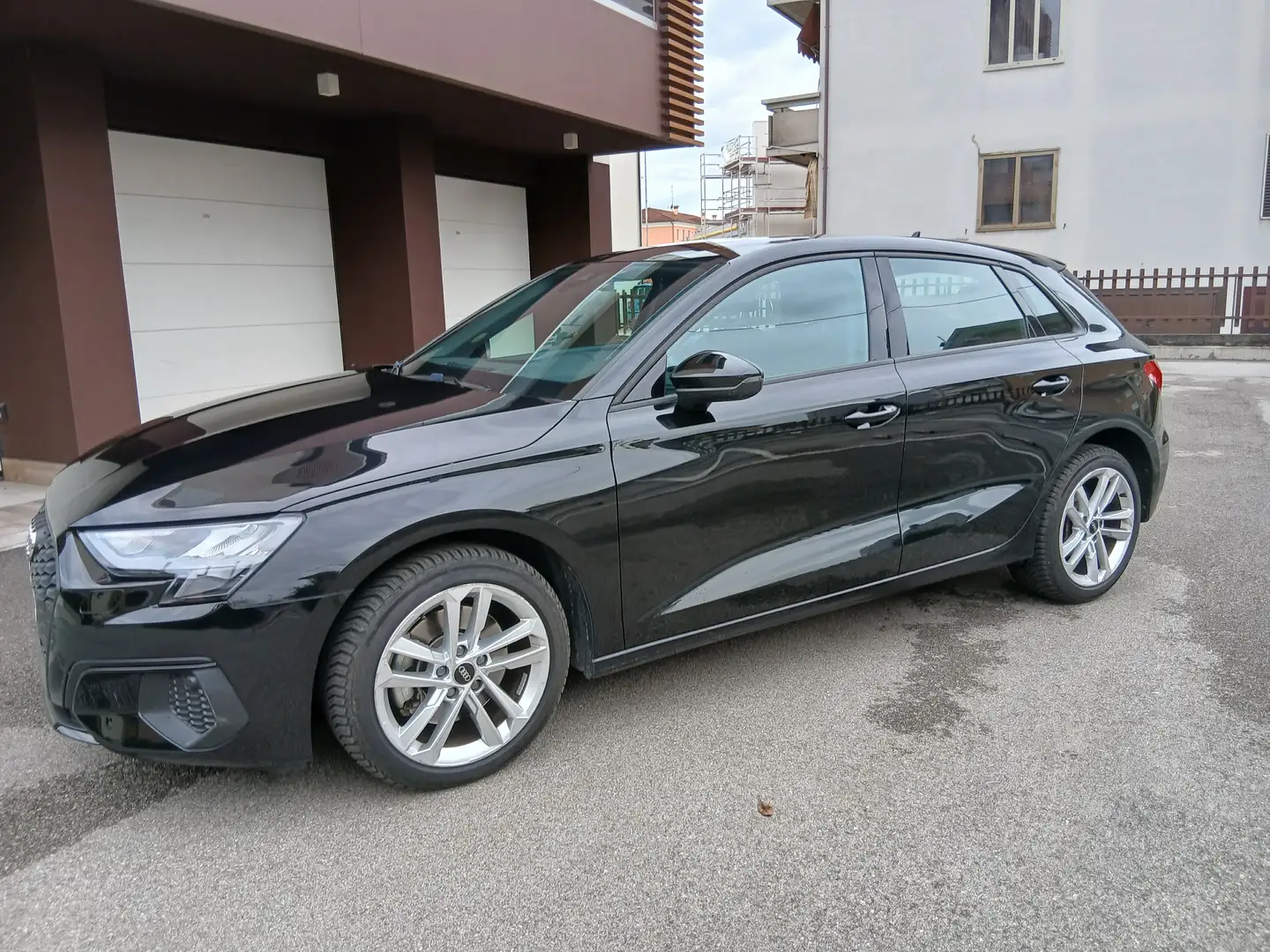 Audi A3 Sportback 35 2.0 tdi Business s-tronic a 312 mese Nero - 1