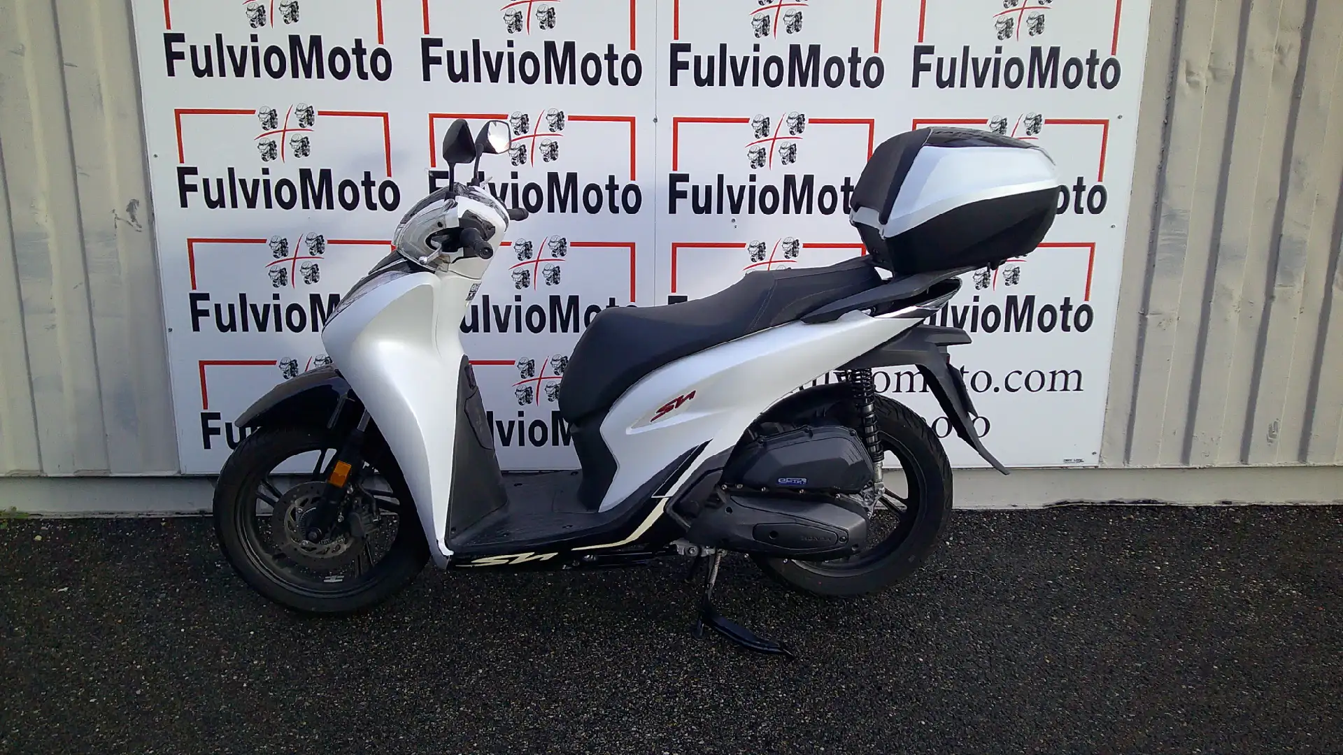 Honda SH 125 Blanco - 1