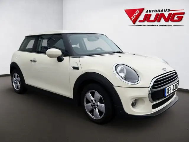 Mini Hatch view 7