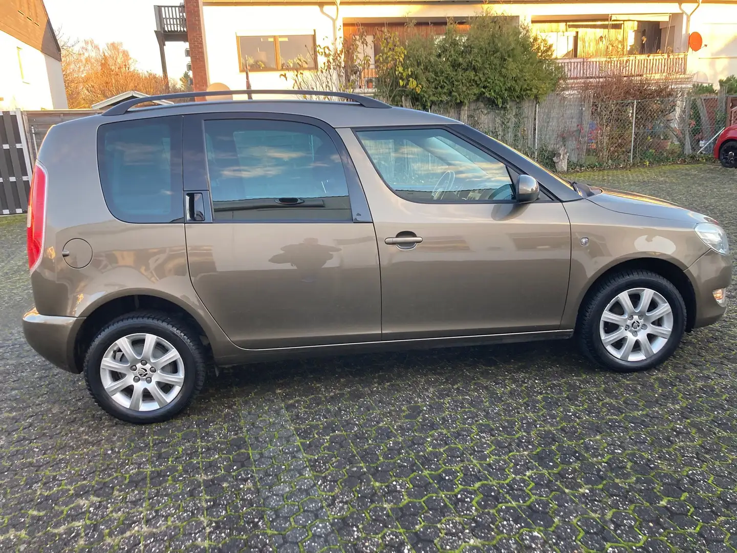 Skoda Roomster Ambition, Scheckheft, 36tkm! Braun - 2