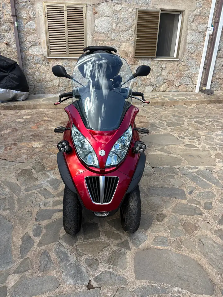 Piaggio MP3 300
