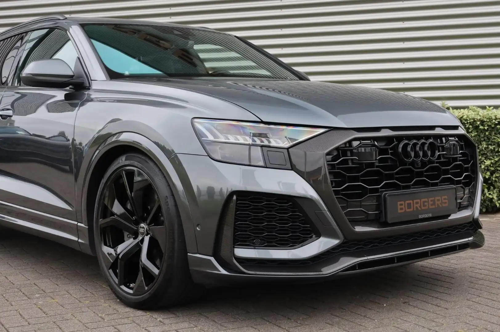 Audi RS Q8 Dynamic+ l B&O Advanced l Nachtzicht l Carbon l 23 Grijs - 2