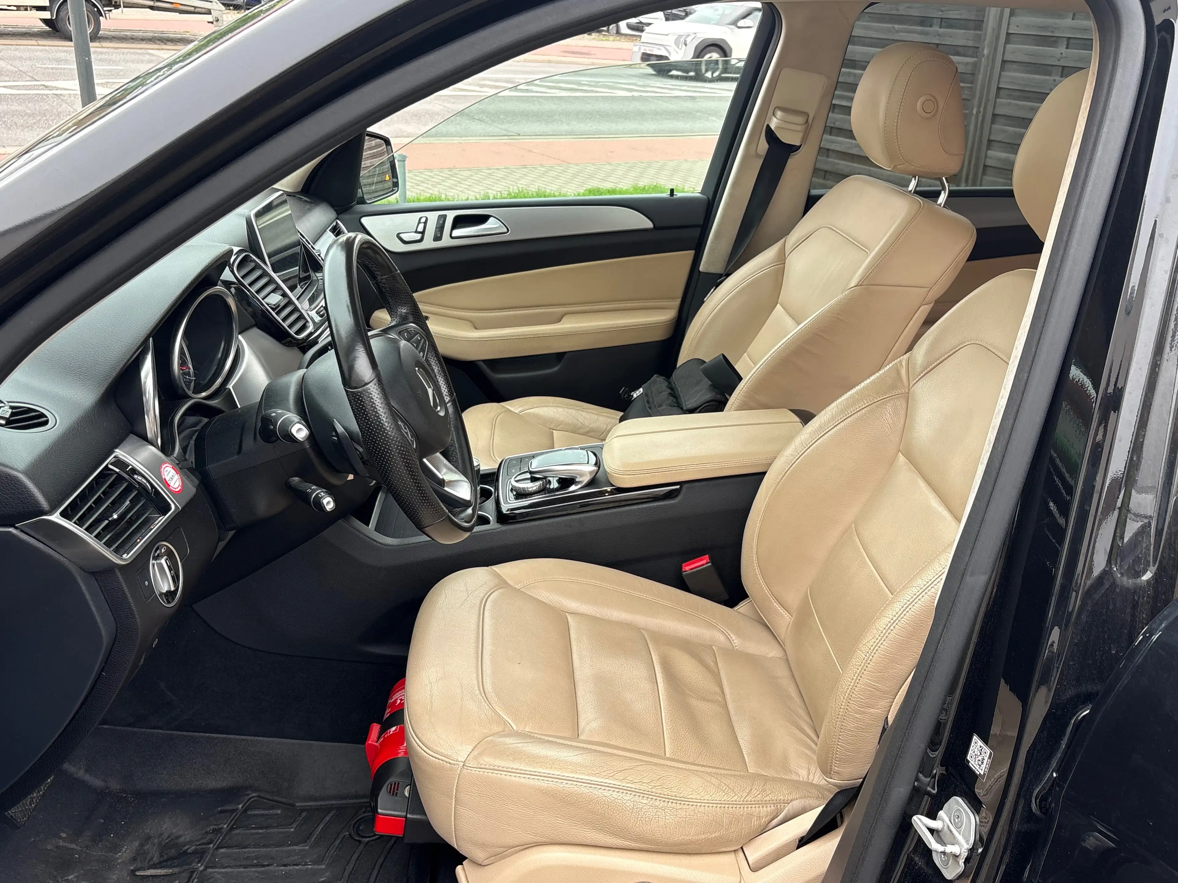 Mercedes-Benz GLE 350 GLE 350 d 4-Matic — photo 9