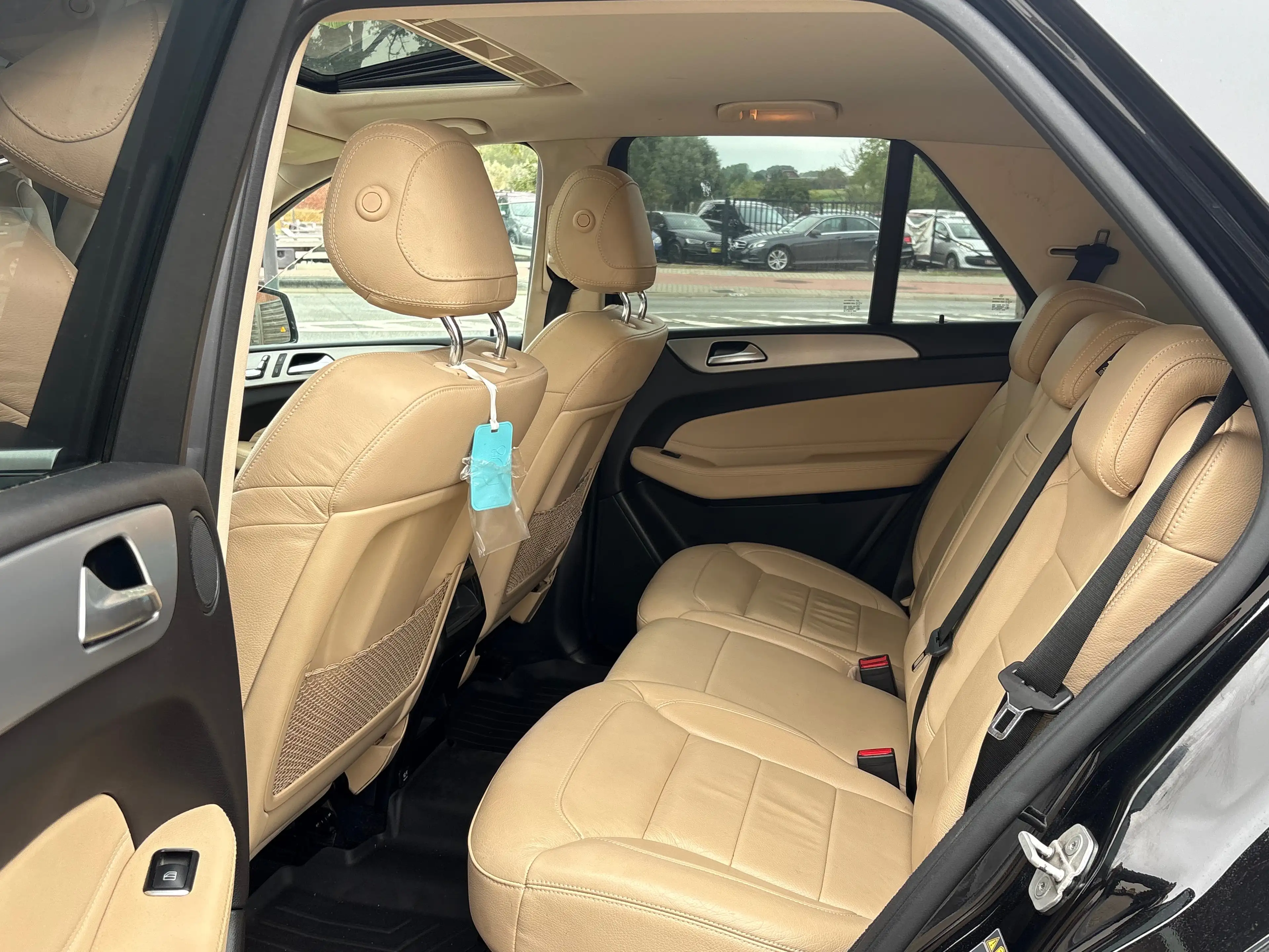 Mercedes-Benz GLE 350 GLE 350 d 4-Matic — photo 8