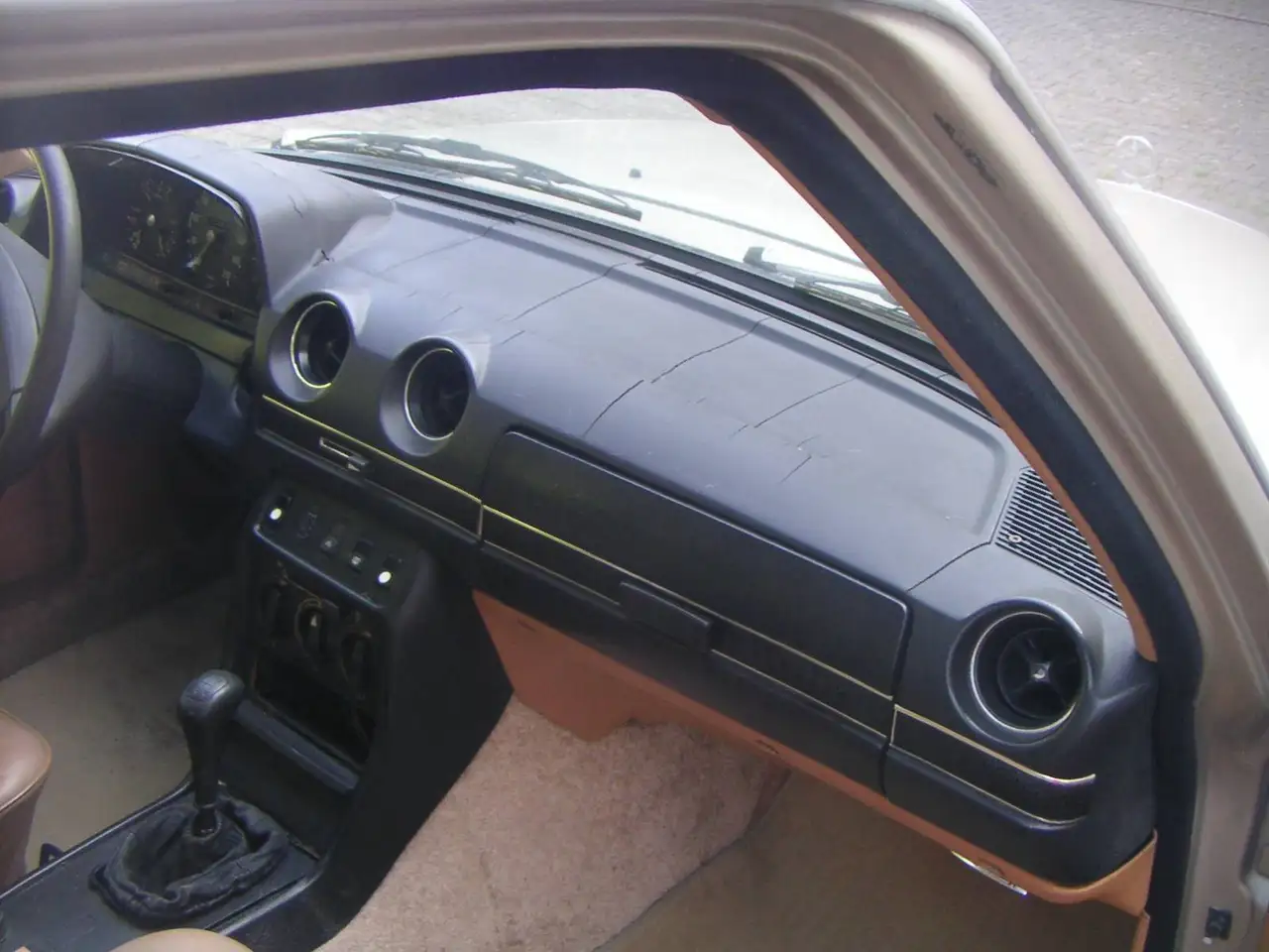 Mercedes-Benz 240 DIESEL, foto 3