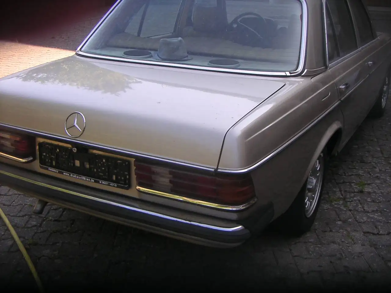 Mercedes-Benz 240 DIESEL, foto 2
