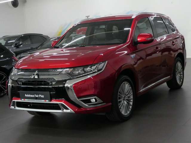 Imagine Mitsubishi Outlander PHEV Plus Spirit 4WD CARPLAY/AHK/LED!