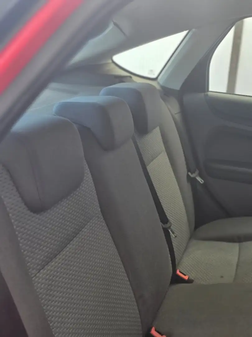 Ford Focus 1.6 Trend Rouge - 2