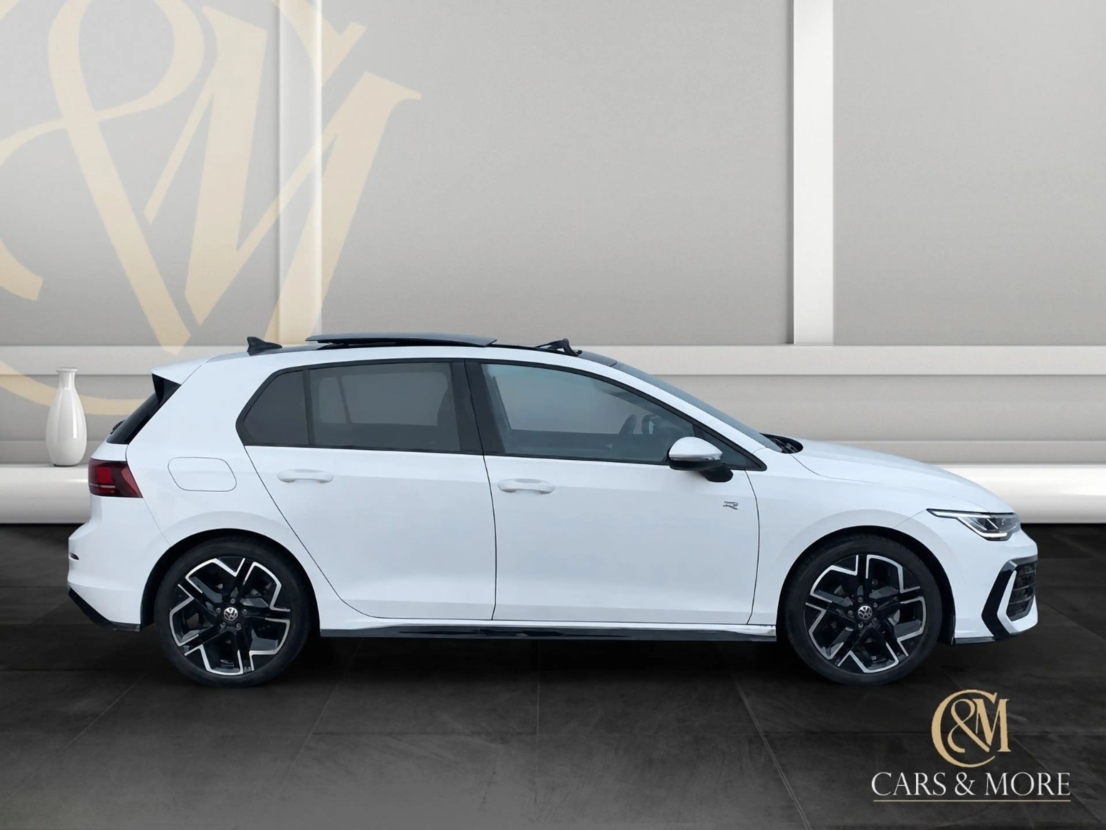 Volkswagen Golf Lim. 1.5 TSI R-Line T.Leder Panor StHz RFK H&K — photo 8
