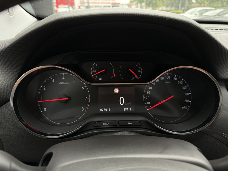 Opel Crossland 1.2 Turbo Edition — photo 17