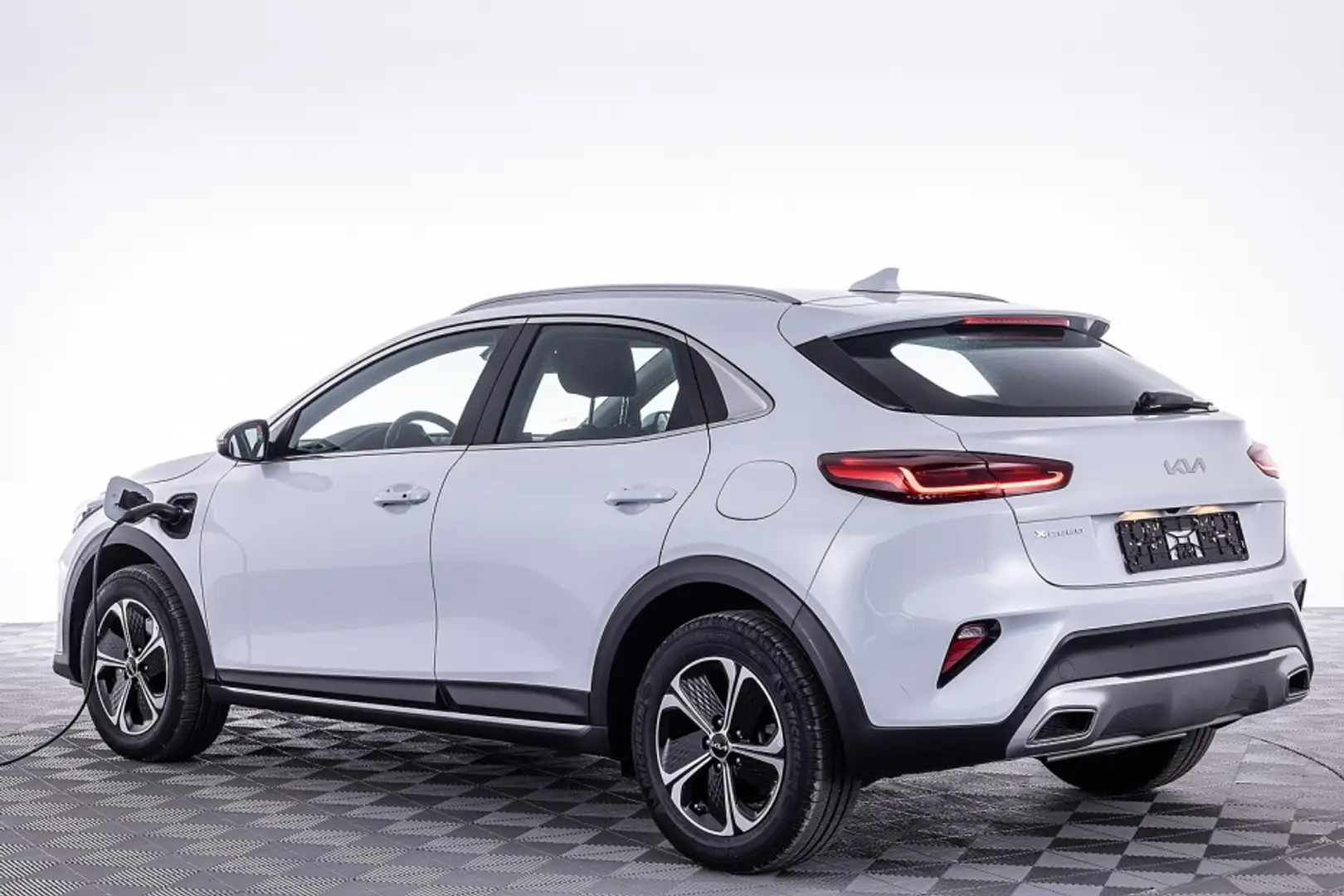 Kia XCeed 1.6 GDi PHEV DynamicLine | Full LED | ECC | CARPLA Wit - 2