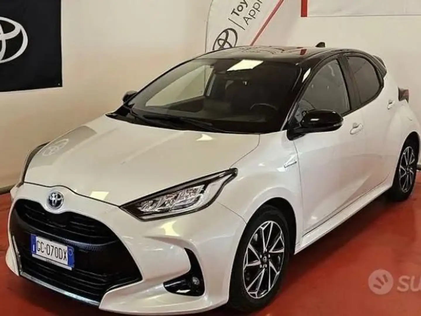 Toyota Yaris Yaris IV 2020 1.5h Lounge Blanc - 1