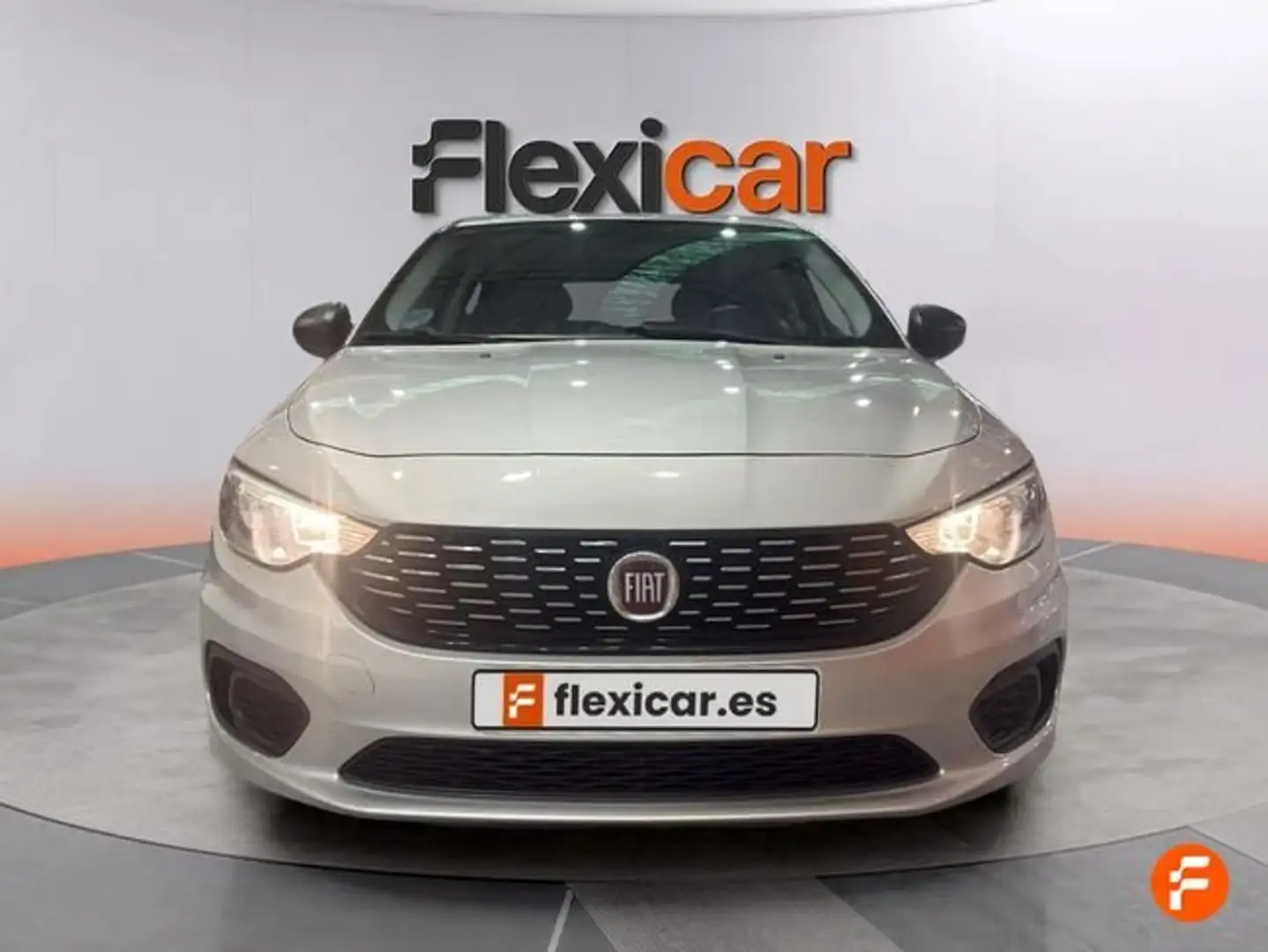 Fiat Tipo 1.3 Easy 70kW (95CV) diesel Mjet. 5p Gris - 2