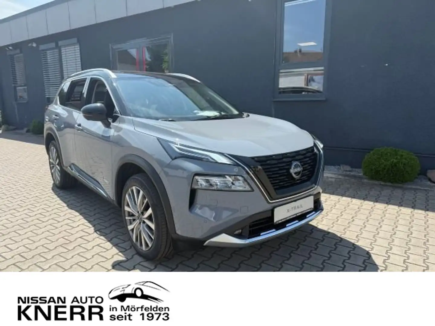 Nissan X-Trail 1,5 VC-T e-Power e-4orce Tekna+  Allrad, Grau - 1