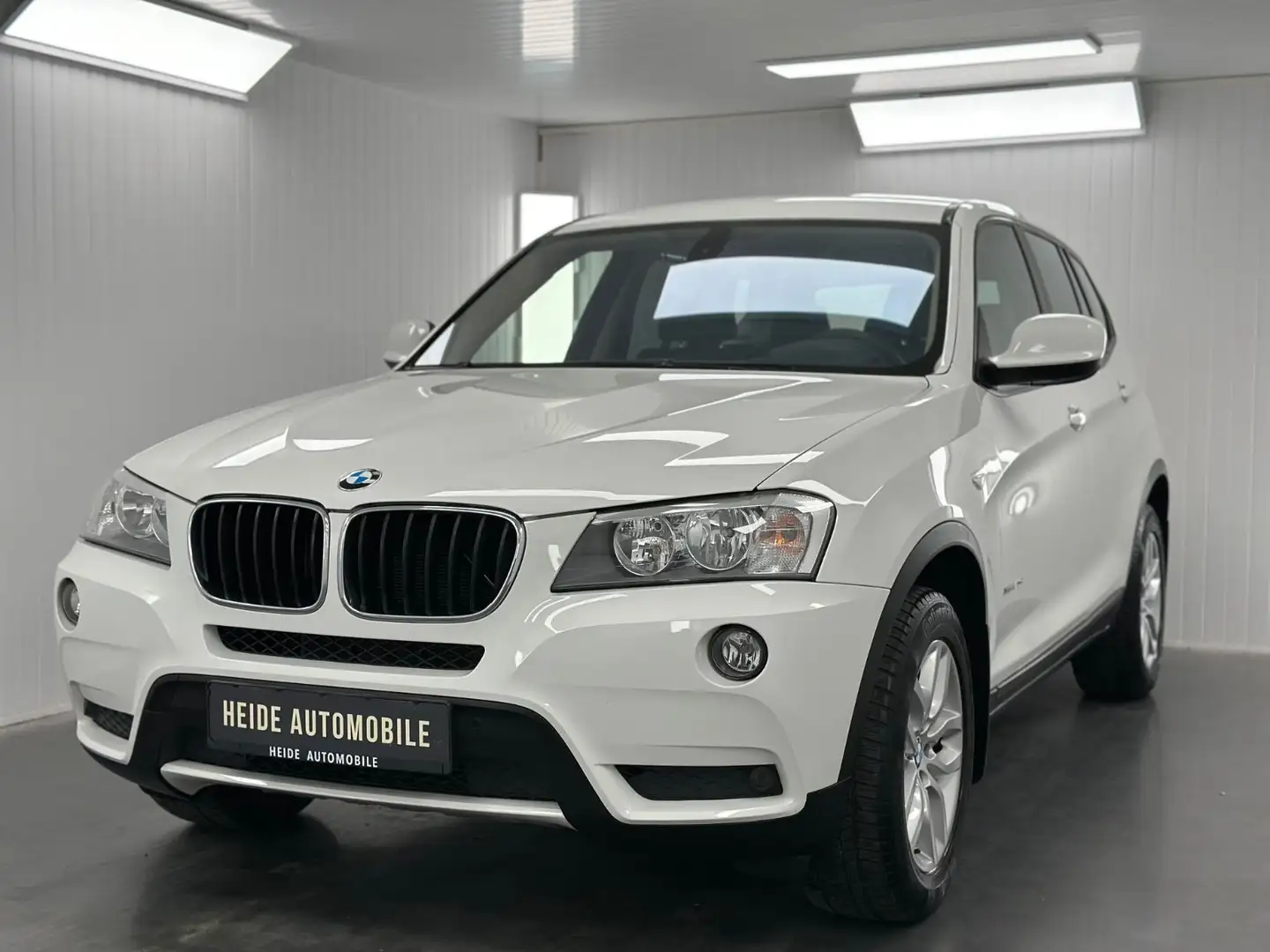 BMW X3 xDrive 20 d 360° Kamera AHK HUD Memory Weiß - 1