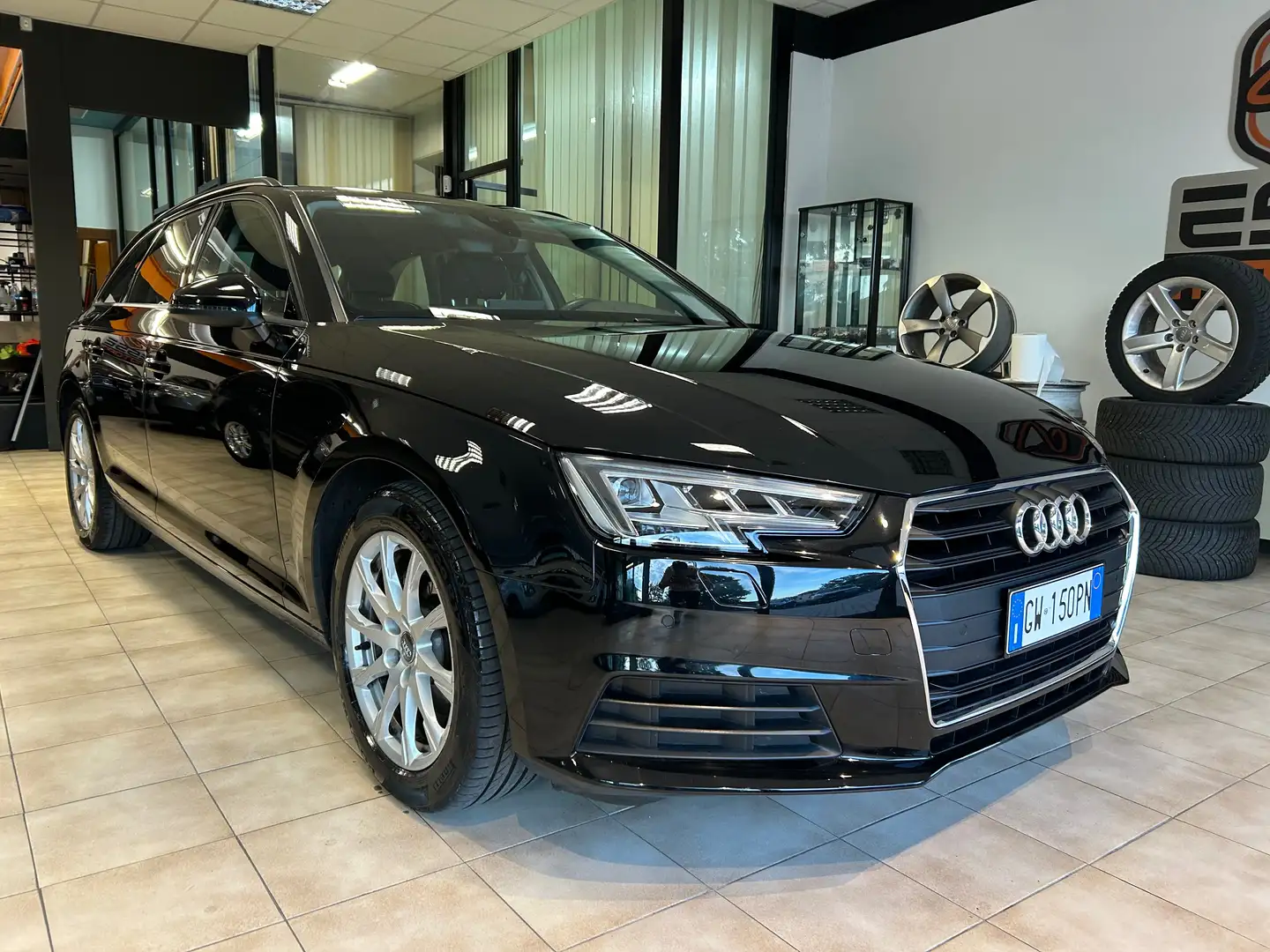 Audi A4 A4 V 2019 Avant 30 2.0 tdi Business 122cv s-tronic Nero - 2