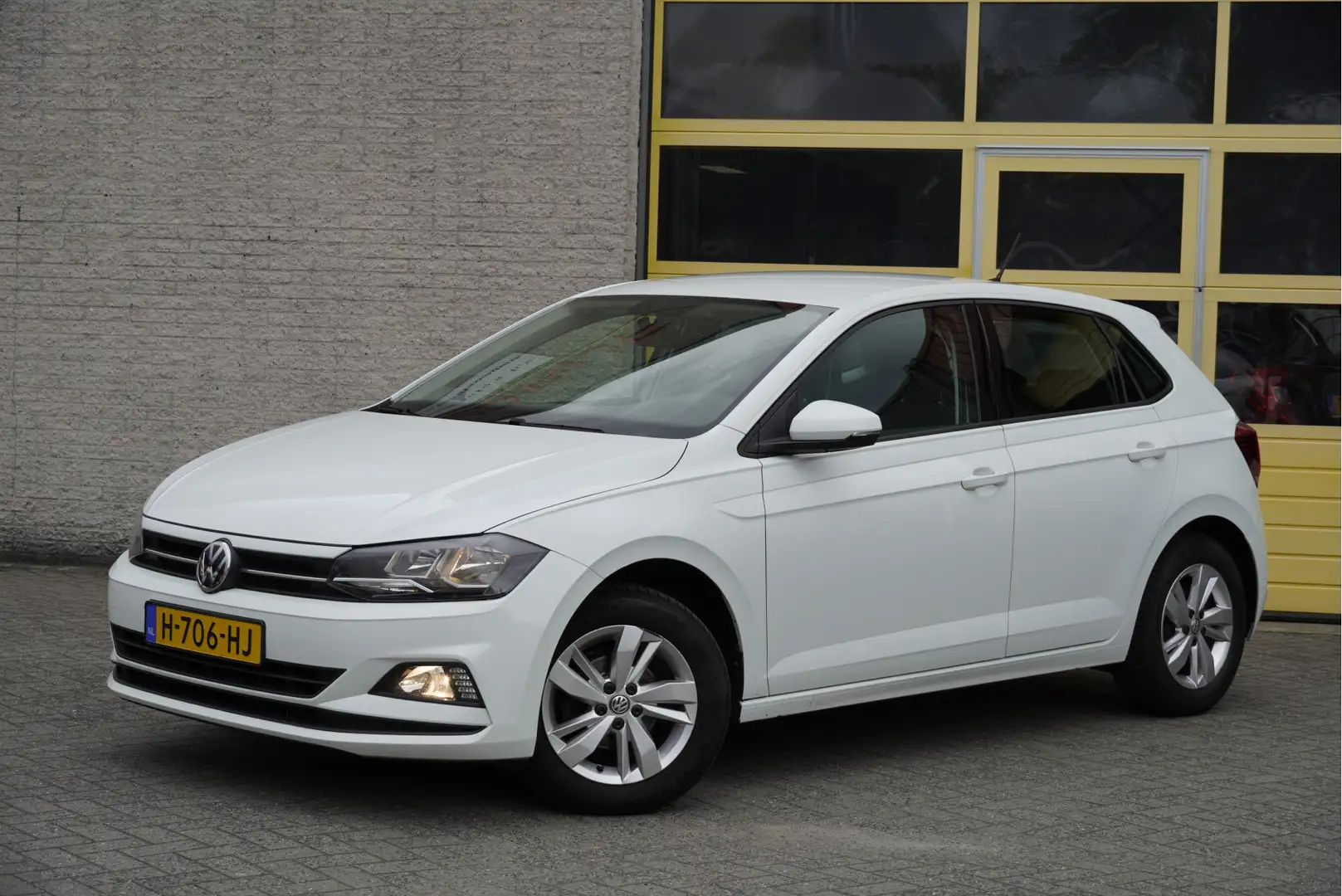 Volkswagen Polo 1.0 TSI 5drs Comfortline BJ2020 Lmv 15" | Led | Ap Blanc - 2