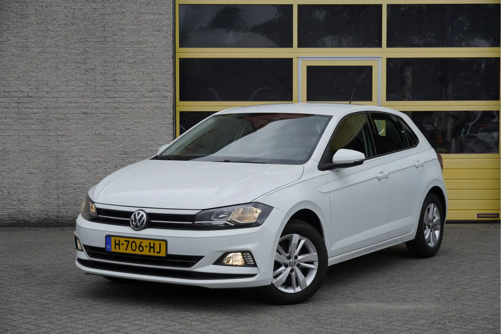 Volkswagen Polo 1.0 TSI 5drs Comfortline BJ2020 Lmv 15" | Led | Ap Blanc - 1