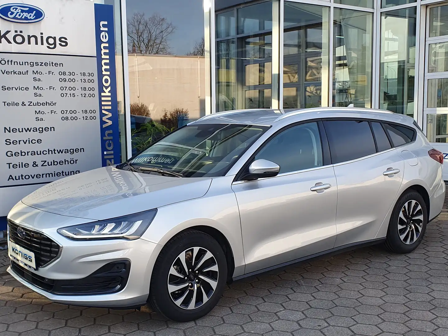 Ford Focus Titanium X "Navigation-KeyFree-Rückfahrkamera" Zilver - 1