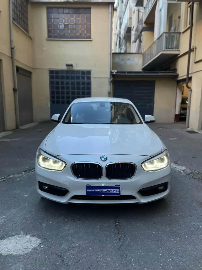 BMW 118 i LUXURY NAVI-PELLE-LED!!! OK NEO PATENTATI Weiß - 2