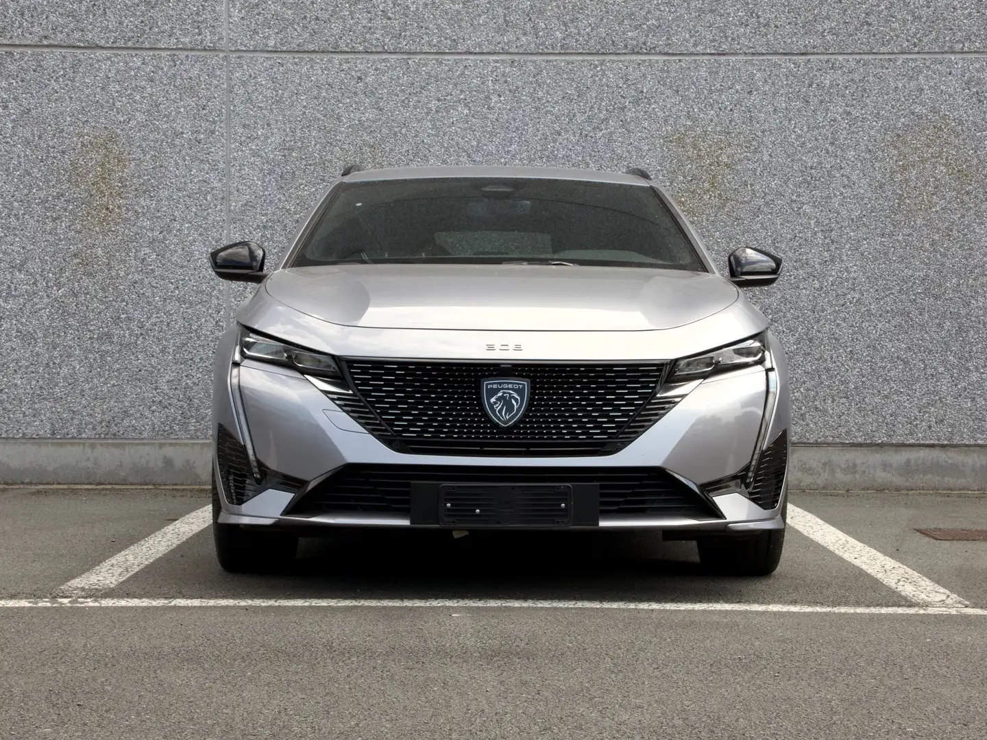 Peugeot 308 SW GT BENZINE 130PK EAT8 Gris - 2