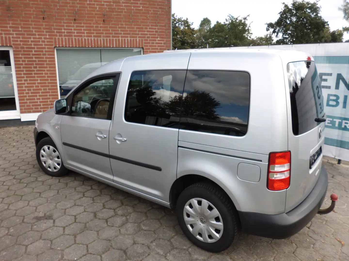 Volkswagen Caddy Trendline Grau - 2