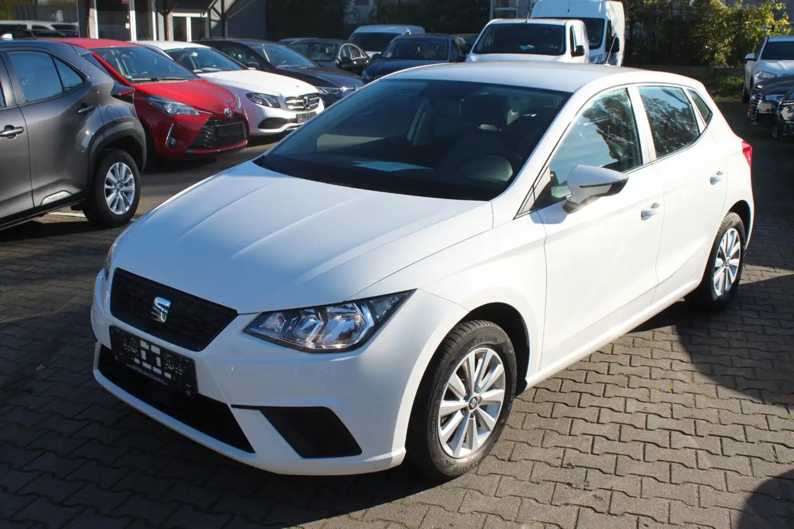 SEAT Ibiza Style Automatik Weiß - 1