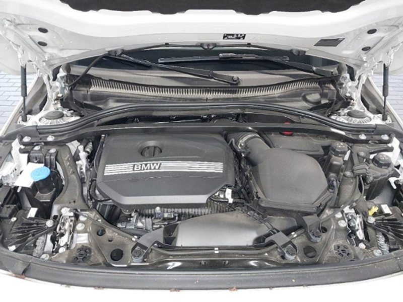 BMW 120 i  M Sport PRO AHK Massage 360° 19Zoll — photo 12