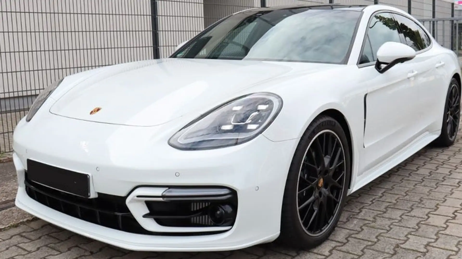 Porsche Panamera Aut. Weiß - 2