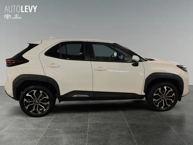 Toyota Yaris Cross view 7