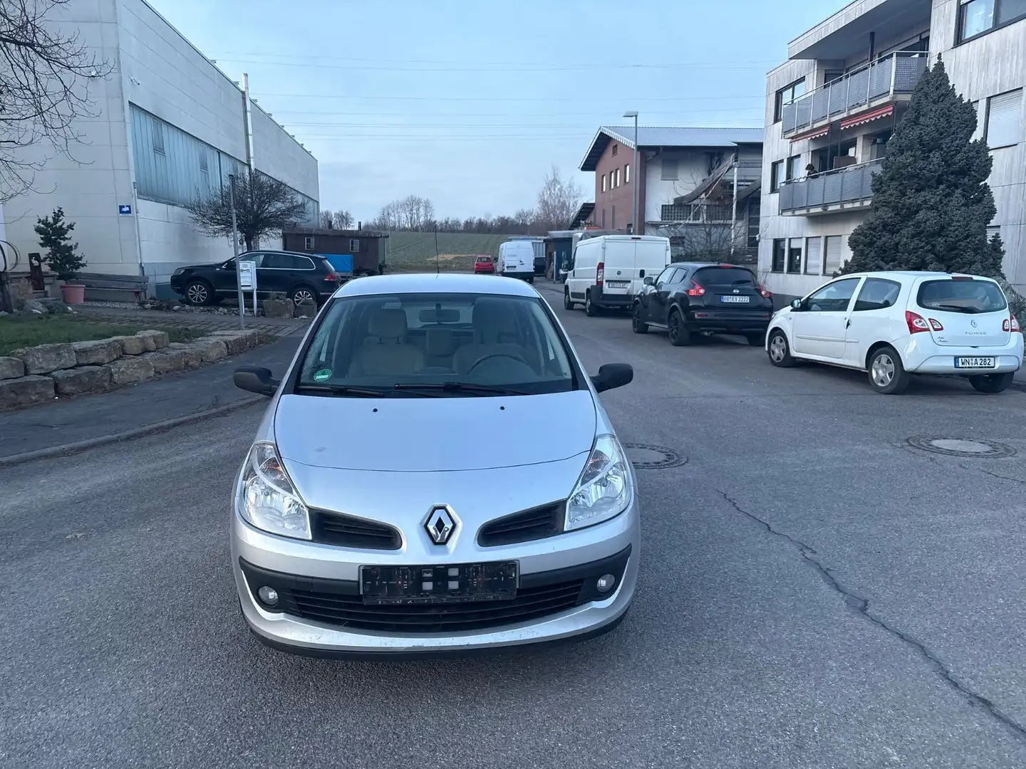 Renault Clio III Expression Grau - 1