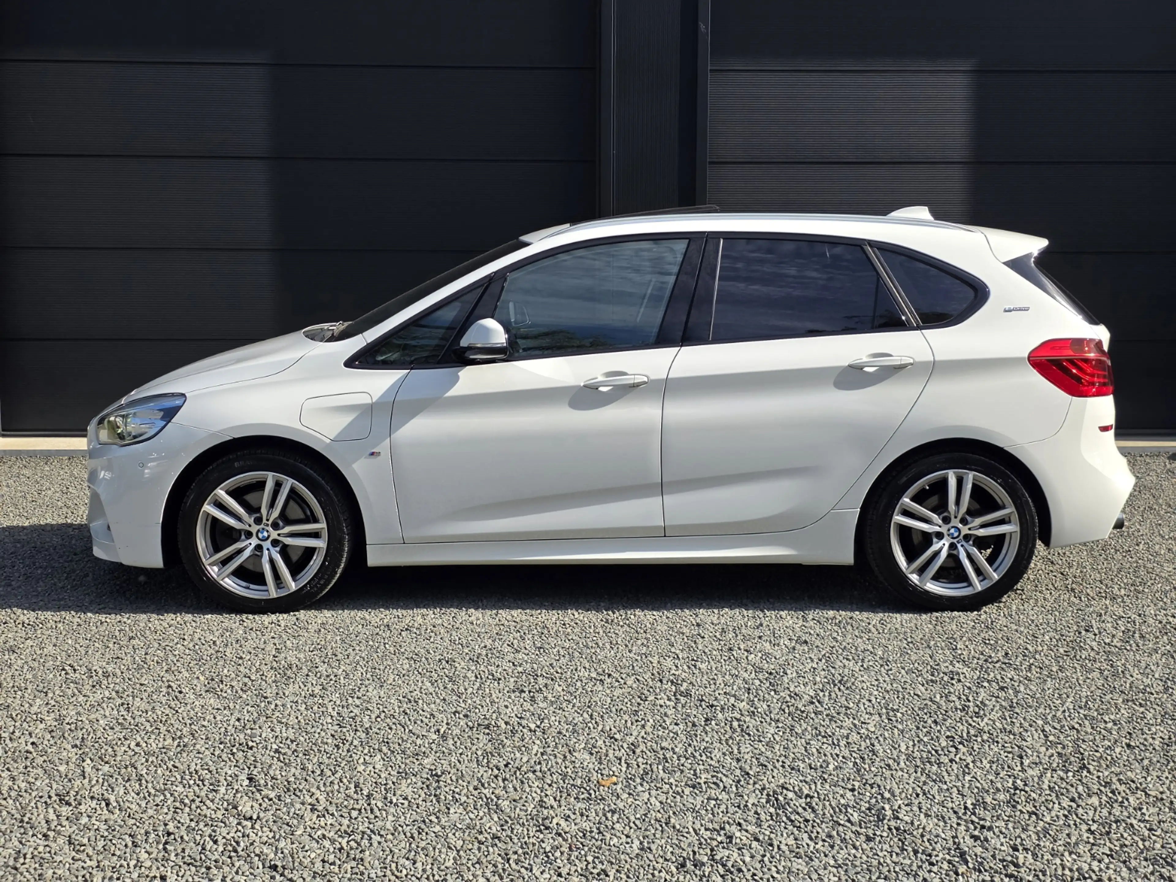BMW 225 2-serie Active Tourer 225xe M-Sport - Centennial H — photo 3