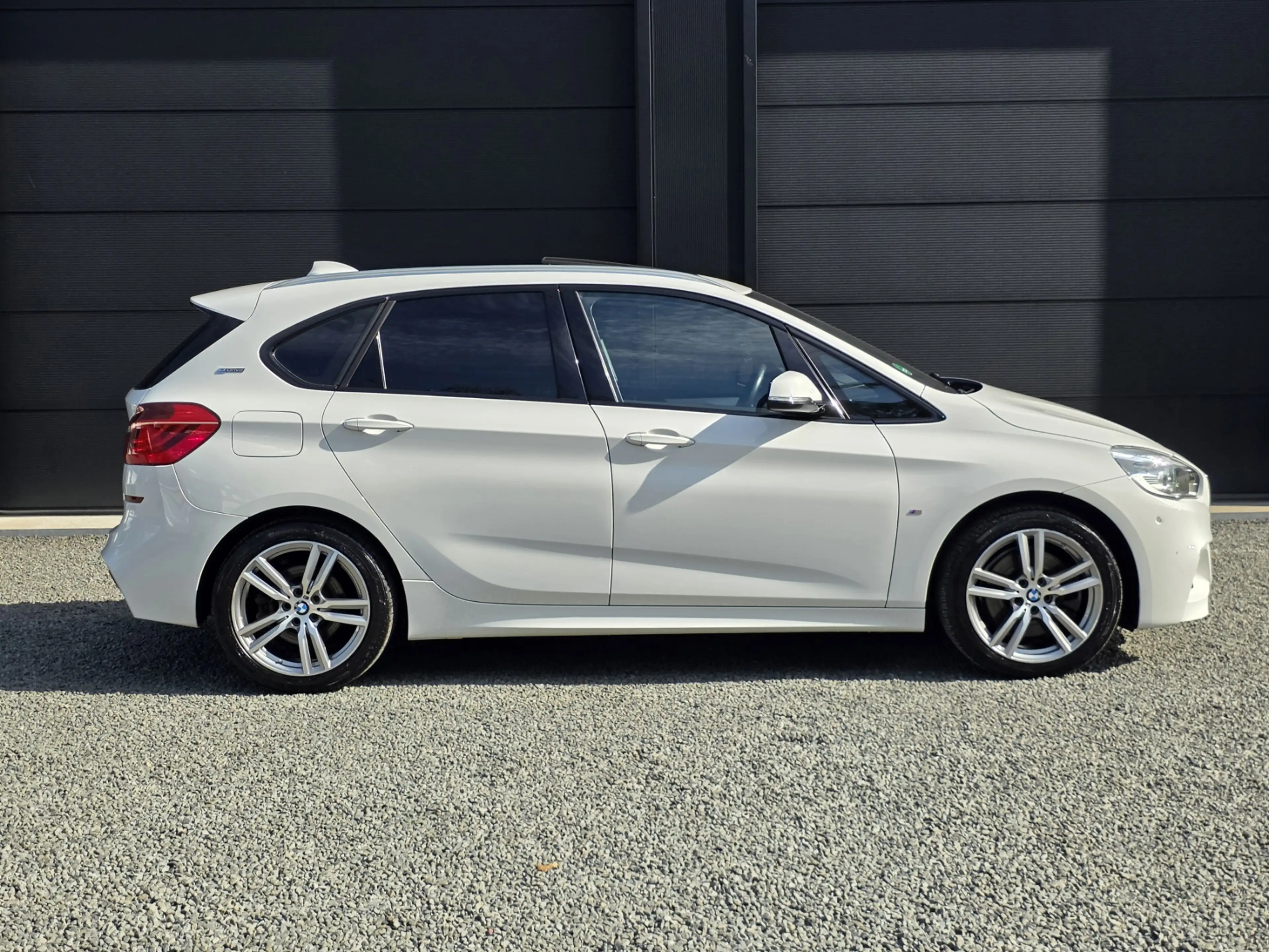 BMW 225 2-serie Active Tourer 225xe M-Sport - Centennial H — photo 10