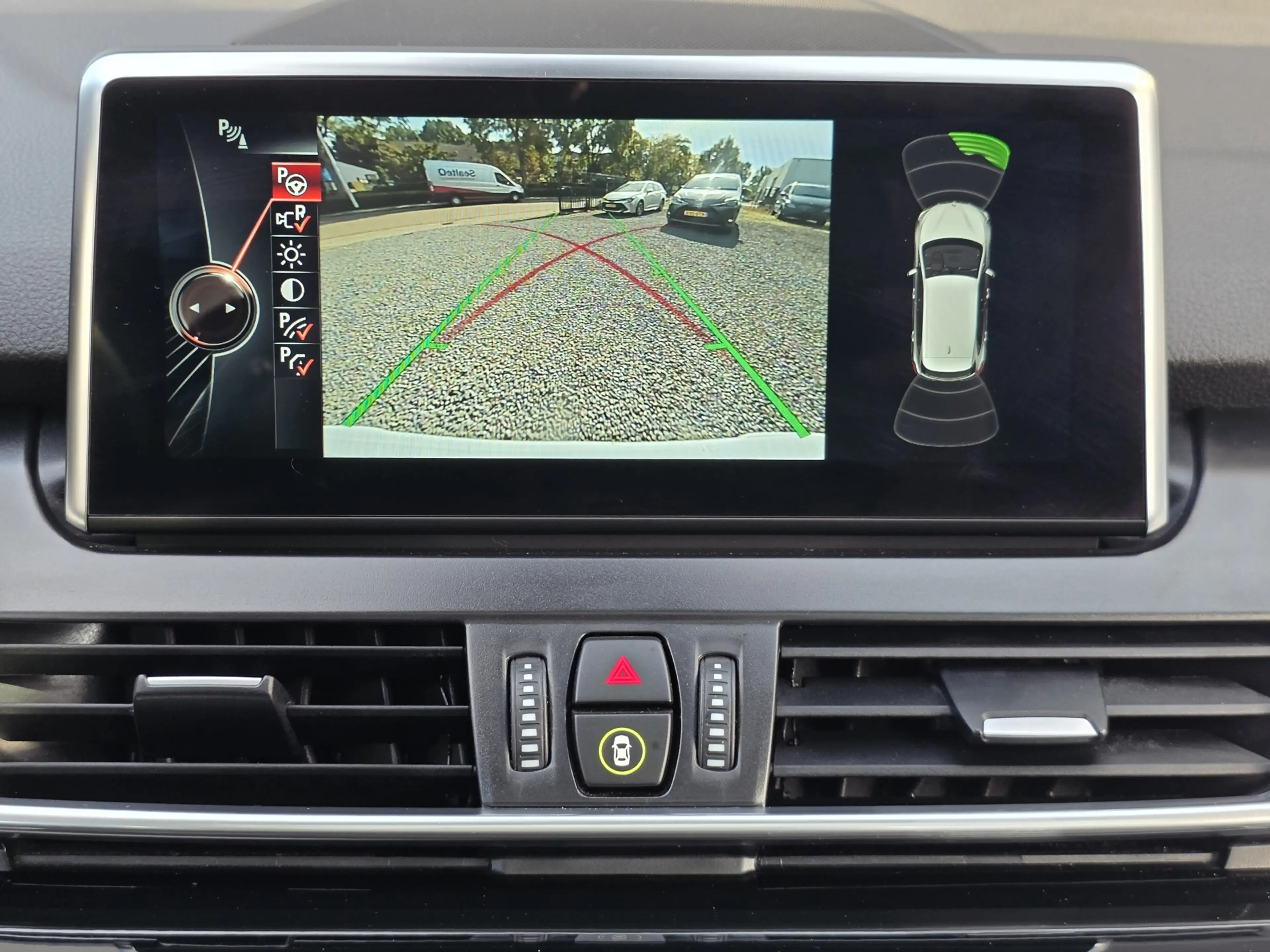 BMW 225 2-serie Active Tourer 225xe M-Sport - Centennial H — photo 13
