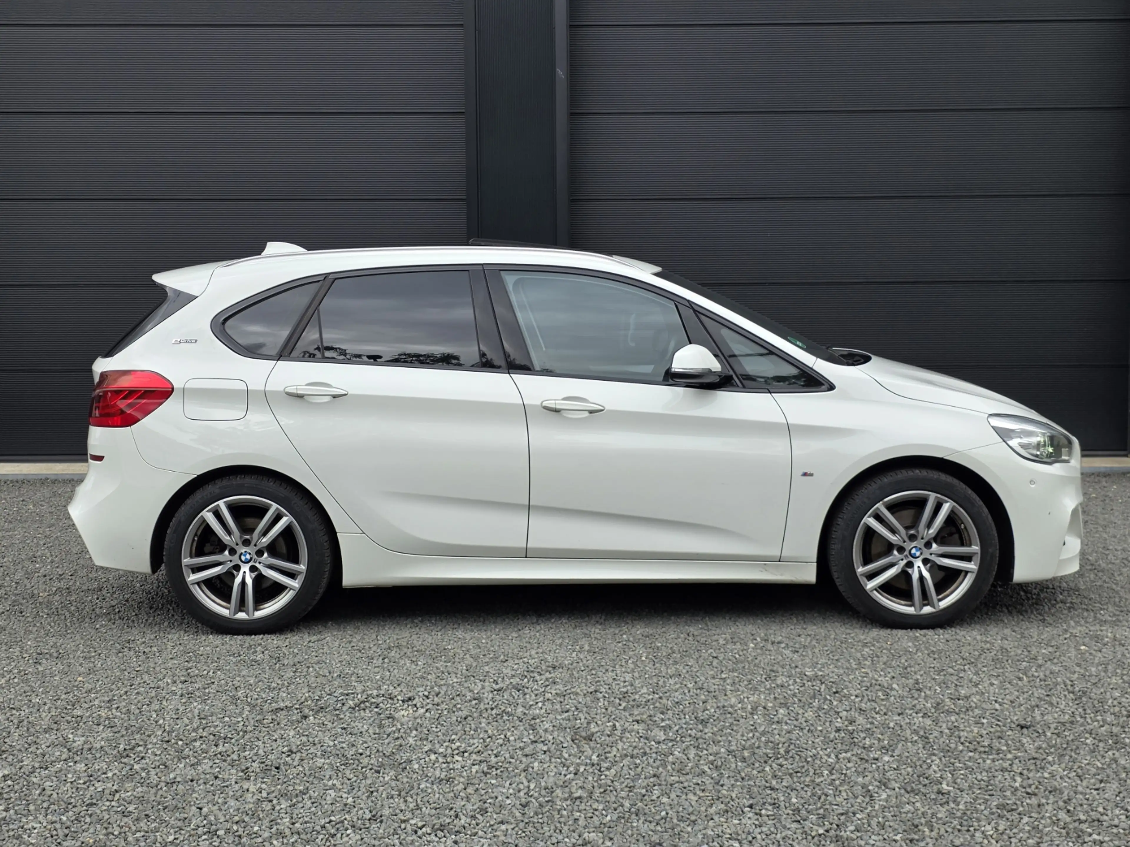 BMW 225 2-serie Active Tourer 225xe M-Sport - Centennial H — photo 10