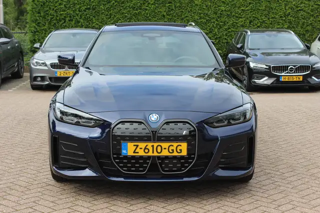 BMW I4 view 9