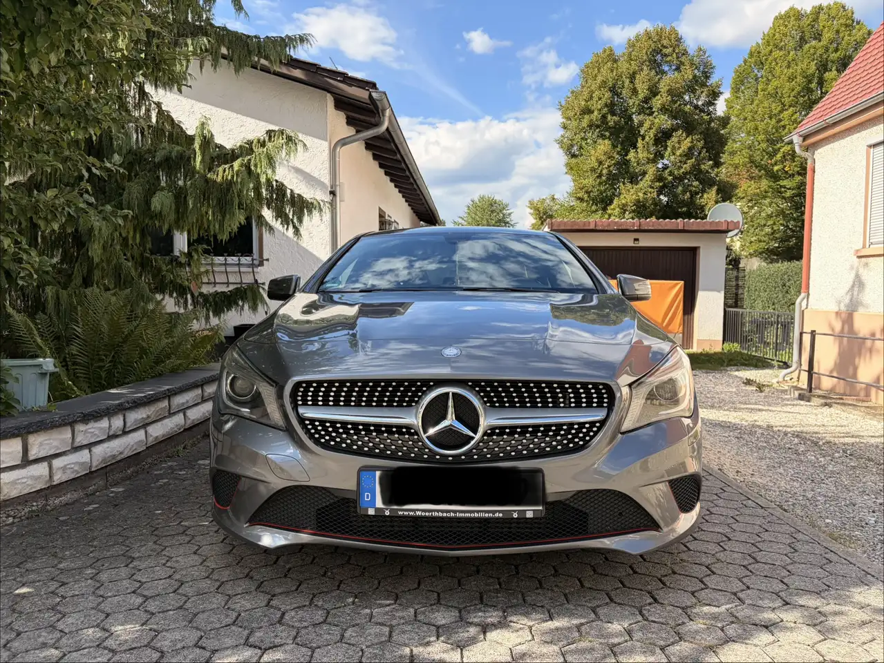 Mercedes-Benz CLA 180 CLA 180 (117.342) — photo 1 of 8