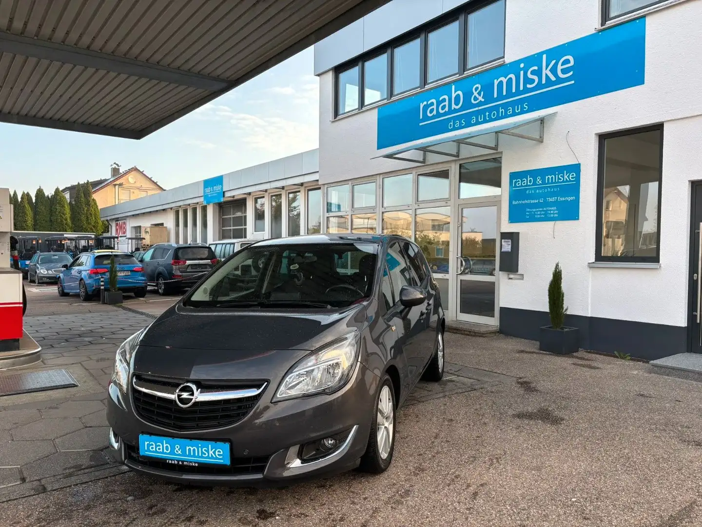 Opel Meriva B Style SHZ/Bluetooth/PDC* Grau - 1