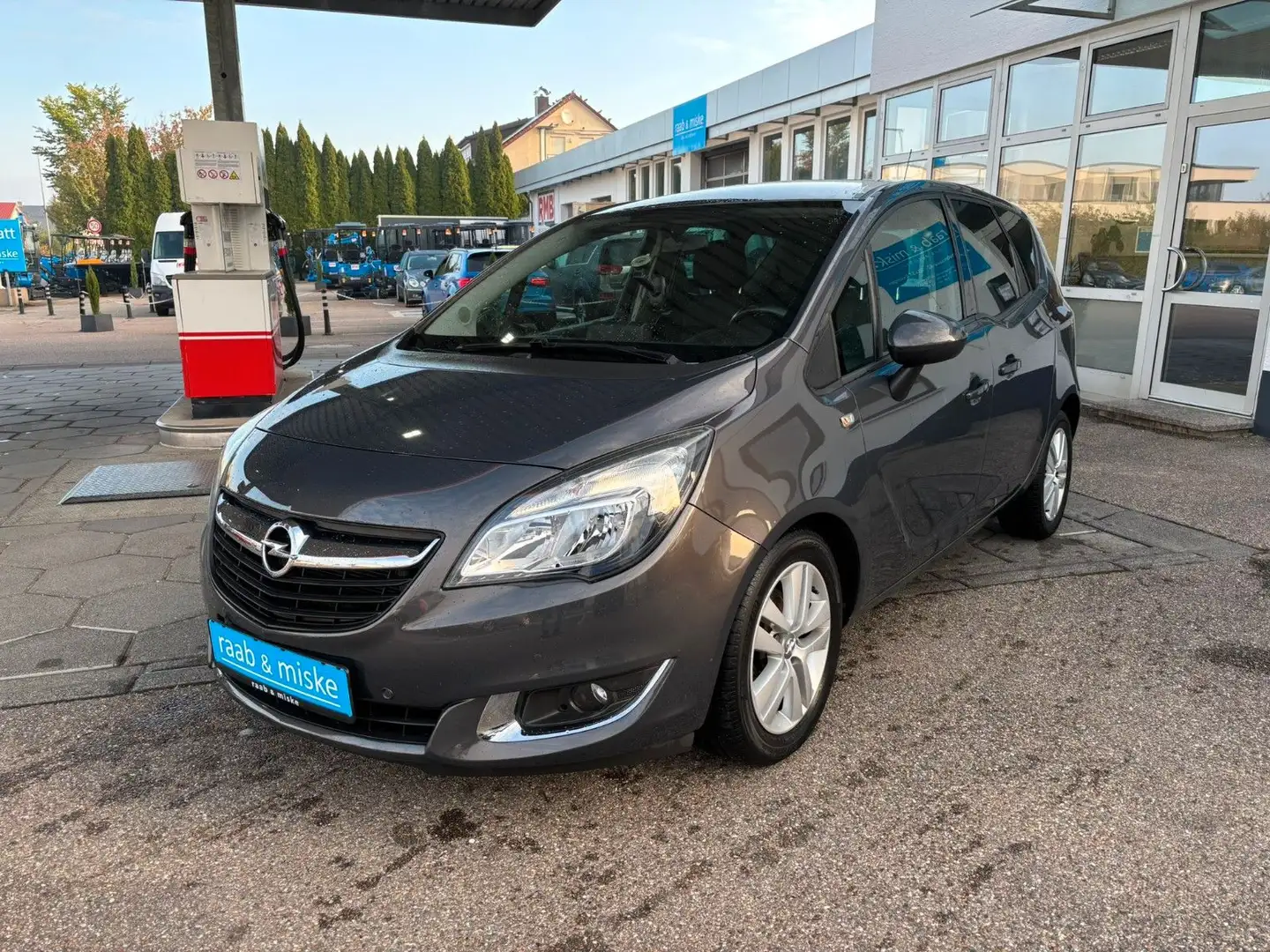 Opel Meriva B Style SHZ/Bluetooth/PDC* Grau - 2